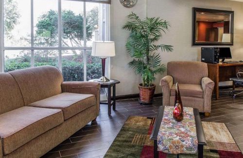 Lakeland Hotel | Comfort Inn & Suites Lakeland North I-4