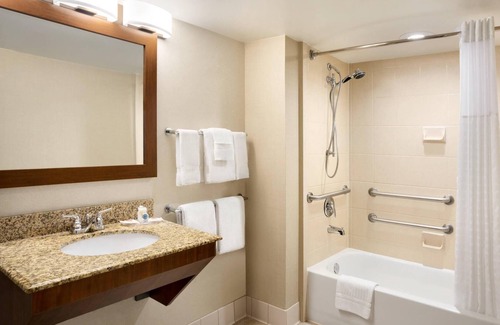Downtown Little Rock Hotel | Comfort Inn & Suites Presidential - Downtown Little Rock
