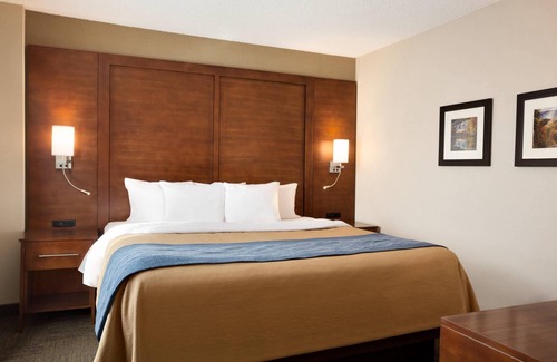 Downtown Little Rock Hotel | Comfort Inn & Suites Presidential - Downtown Little Rock