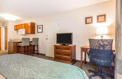 South Burlington Hotel | Comfort Inn & Suites South Burlington near University