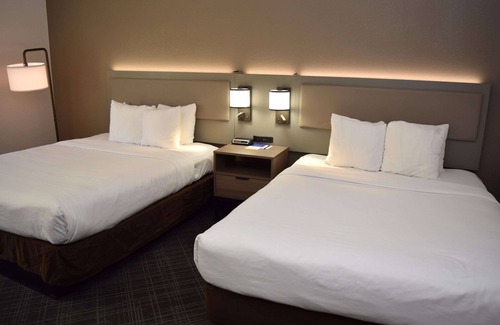 Syracuse Hotel | Comfort Inn & Suites Syracuse-Carrier Circle