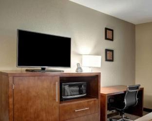 Ava Hotel | Comfort Inn & Suites
