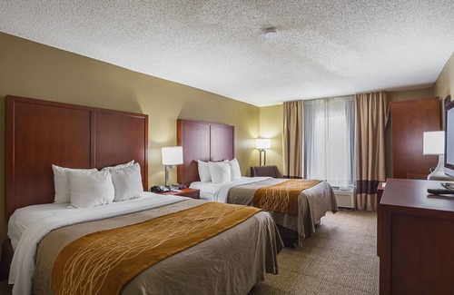 Highlands - Perkins Hotel | Comfort Inn University Area