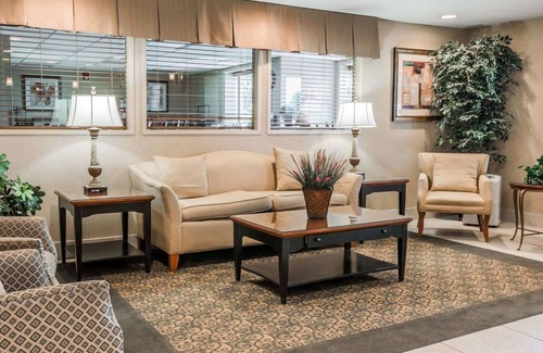 Utica Hotel | Comfort Inn Utica
