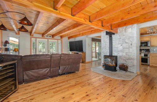 Arnold House | Comfort Pines