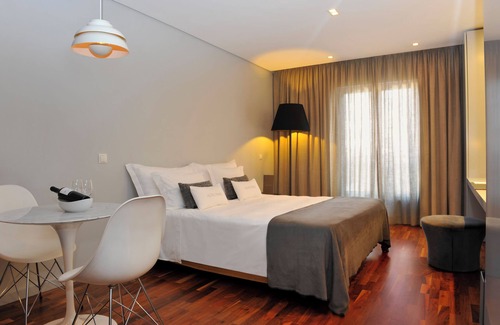 Santo Antonio Hotel | Comfort & Relaxation! Unit at Altis Prime w/Full Kitchen, Onsite Jacuzzi!