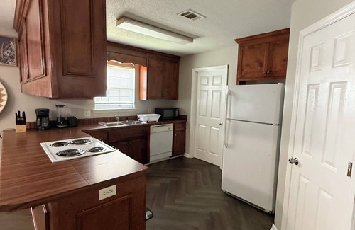 Valdosta House | Comfort & Space · 3BR, 2BA · Perfect for Families & Groups