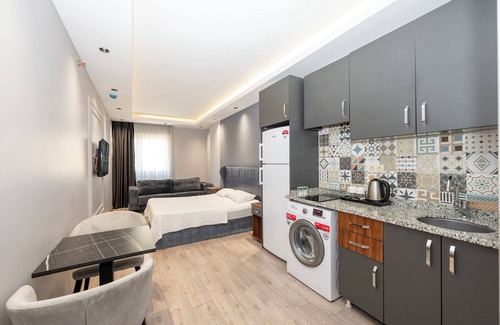 Bahcelievler Hotel | Comfort Suites Hotel