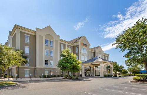 Myrtle Beach Hotel | Comfort Suites Myrtle Beach Central