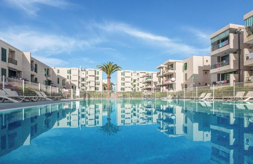 El Madronal Apartment | Comfortable Duplex Apartment La Casa De Enzo with Wi-Fi, Ventilators & Terrace