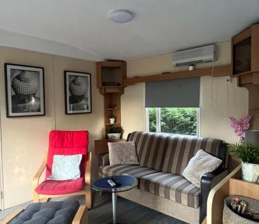 Schoonloo Ski Chalet | Comfortabel Chalet 015 in Schoonloo inclusief Fietsen & Airco!