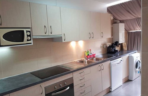 Sant Feliu de Guixols Apartment | Comfortable apartment in Sant feliu de Guixols with air conditioning