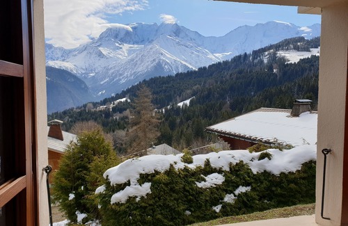 Saint-Gervais-les-Bains Ski Chalet | Comfortable chalet apartment with stunning views of Mt Blanc