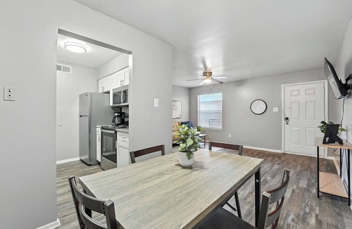 Southridge Apartment | Comfortable 1BR Extended Stay I Onsite Parking
