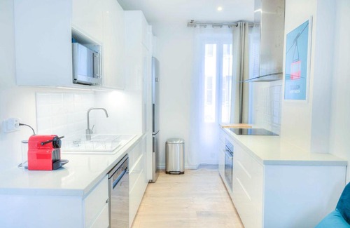 Toulon Apartment | Comfortable 2 bedroom with AC close to the station - Dodo et Tartine