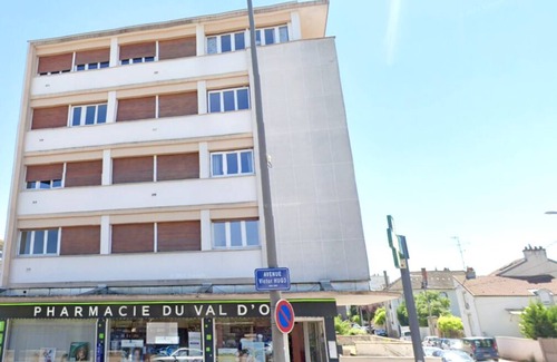 Montchapet Apartment | Comfortable 2-room apartment near the train station!