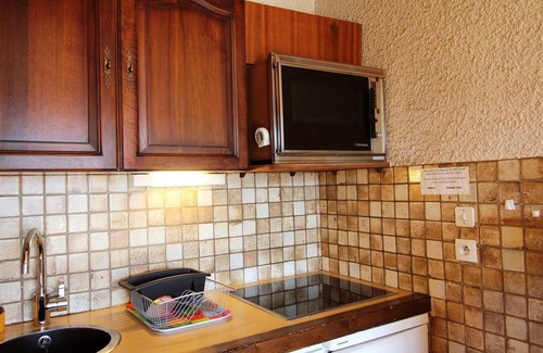 Auris Apartment | Comfortable 2-room flat at the foot of the slopes with balcony and free parking