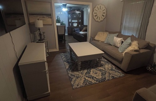Ruston Apartment | Comfortable 2BR Retreat in Ruston Perfect for Game Days”