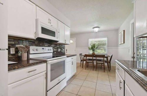 Dade City House | 🏡 Comfortable 3-Bedroom Home in Dade City