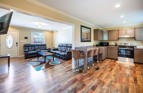 Shannon Apartment | Comfortable 3BR Retreat | Near Downtown Birmingham