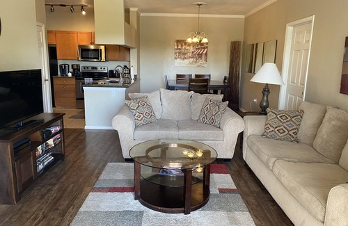 Camelback East Condo | Comfortable, Affordable – 2 br 2 ba Phoenix condo - Ideal for long stays!
