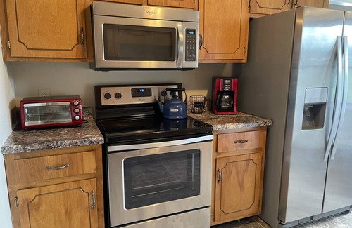 Clarksville House | Comfortable and convenient 3 bedroom home, off I-24 close to everything.