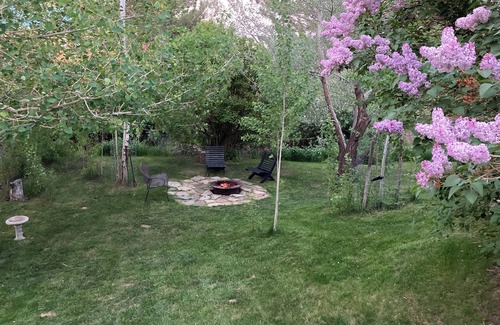 Livingston House | Comfortable and roomy getaway in beautiful Livingston, Montana