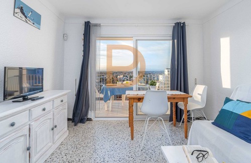 Empuriabrava Apartment | Comfortable apartment 50 meters from the beach. Spectacular view