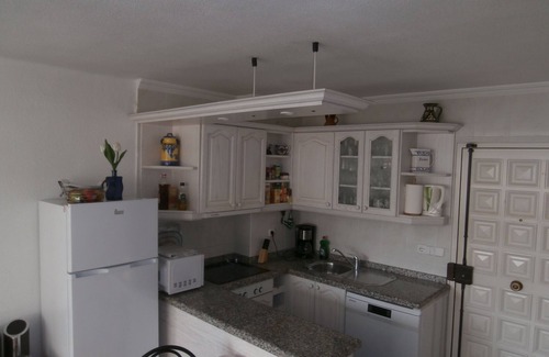 Torre del Mar Apartment | Comfortable apartment right on the beach