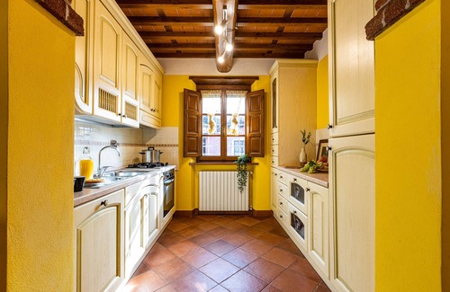 Pescaglia Apartment | Comfortable apartment in rustic
