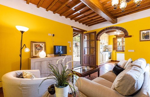 Pescaglia Apartment | Comfortable apartment in rustic