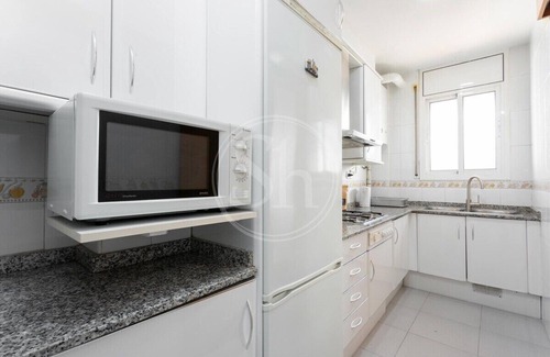 El Clot Apartment | Comfortable apartment near Glories