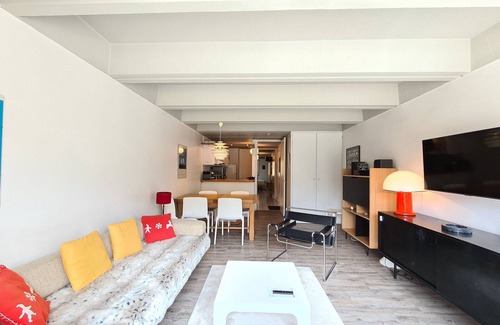 Flaine Apartment | Comfortable apartment near slopes, free WIFI, 8 ppl, Flaine