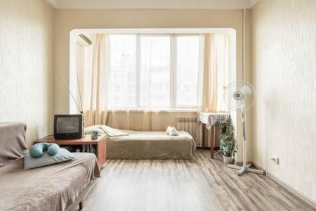 Dniprovs'kyi District Apartment | Comfortable Apartment on the River Bank