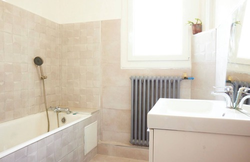 Flandres Apartment | Comfortable apartment, Paris Olympic Games 2024