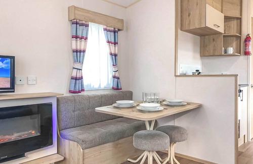 Chapel Saint Leonards House | Comfortable caravan with one double and one twin.