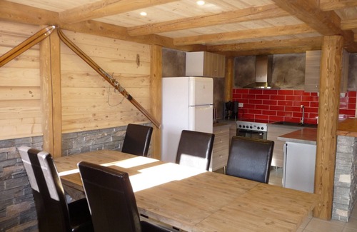 La Toussuire Ski Chalet | Comfortable chalet for 8, ski-in/ski-out, 3 bdrms, parking, pet-friendly