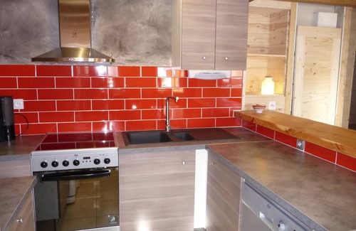 La Toussuire Ski Chalet | Comfortable chalet for 8, ski-in/ski-out, 3 bdrms, parking, pet-friendly