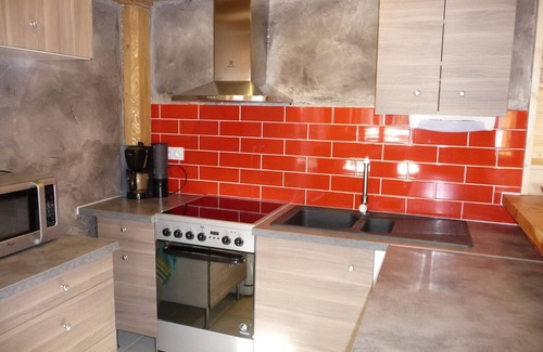 La Toussuire Ski Chalet | Comfortable chalet for 8, ski-in/ski-out, 3 bdrms, parking, pet-friendly
