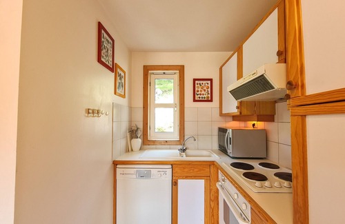 Flaine Ski Chalet | Comfortable chalet with stove and terrace, 3 bedrooms, garage, pets allowed