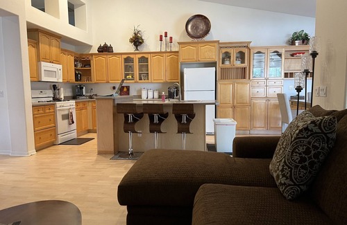 Ashley Park House | Comfortable, clean, Spacious, relaxing home in metro-Phoenix area.🌵❤️🏡
