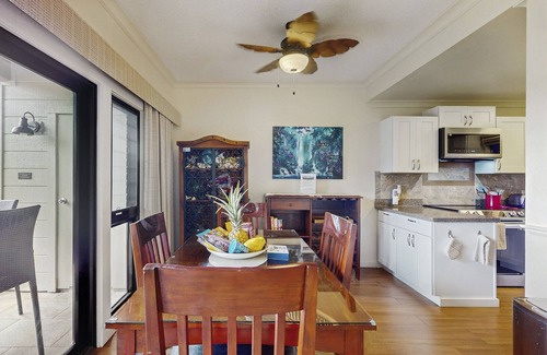 Lihue Condo | Comfortable condo with private shaded lanai, pool, tennis, steps to the beach