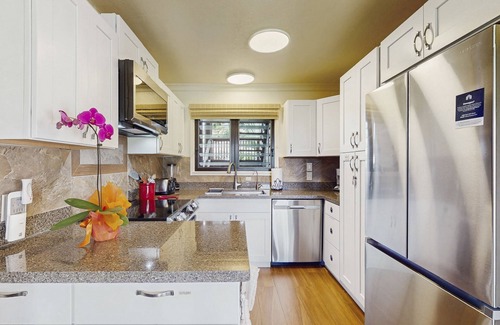 Lihue Condo | Comfortable condo with private shaded lanai, pool, tennis, steps to the beach