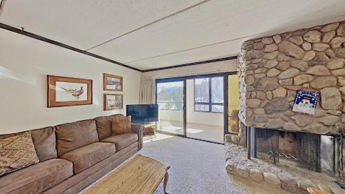 Mammoth Lakes Apartment | Comfortable Cozy 2 Bedroom Condo with Loft!