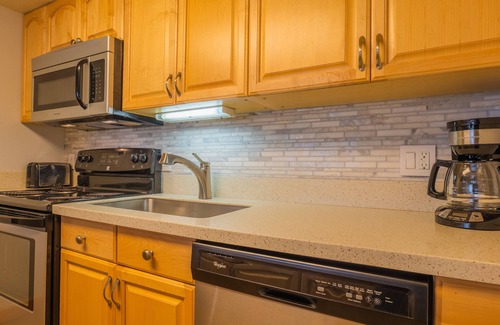 Copper Mountain Village Condo | Comfortable Cozy Condo - Short Walk to American Eagle Lift - SH402 by RedAwning