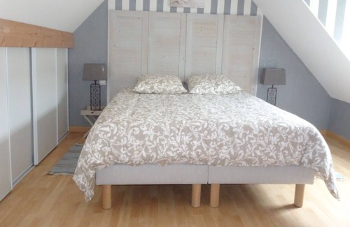 Plougasnou Apartment | Comfortable Duplex Bay of Morlaix, Plougasnou