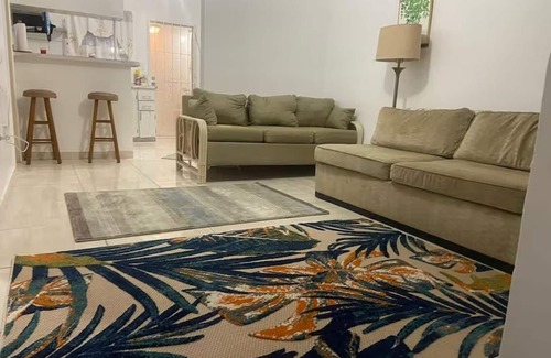 Nassau Condo | Comfortable family friendly 2bed, 2bath condo. Near down town and many beaches.