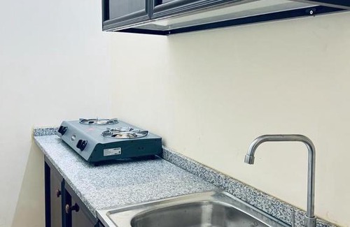 Dubai House | Comfortable Family Studio Room Jafiliya