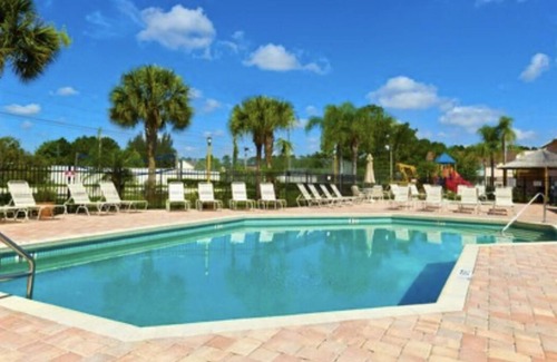 Royal Palm Bay Condo | Comfortable first floor condo very close to Disney/Theme parks