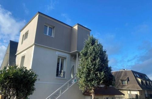 Benerville-sur-Mer House | Comfortable house with sea view